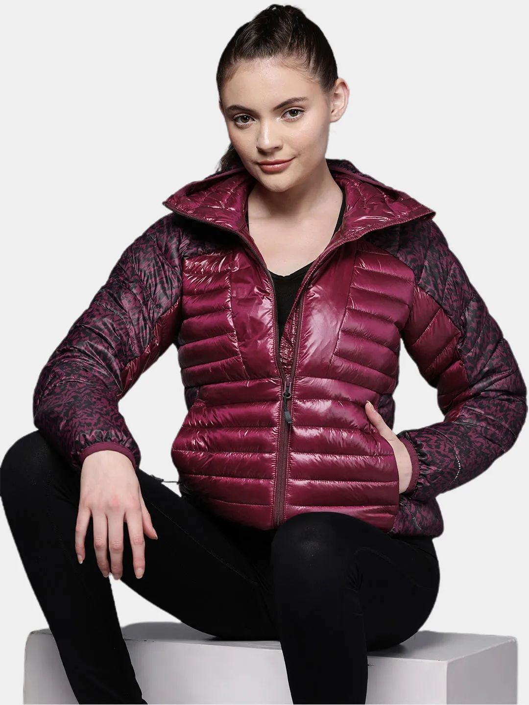 Columbia Women Red Omni-Heat Infinity Labyrinth Loop Hooded Jacket