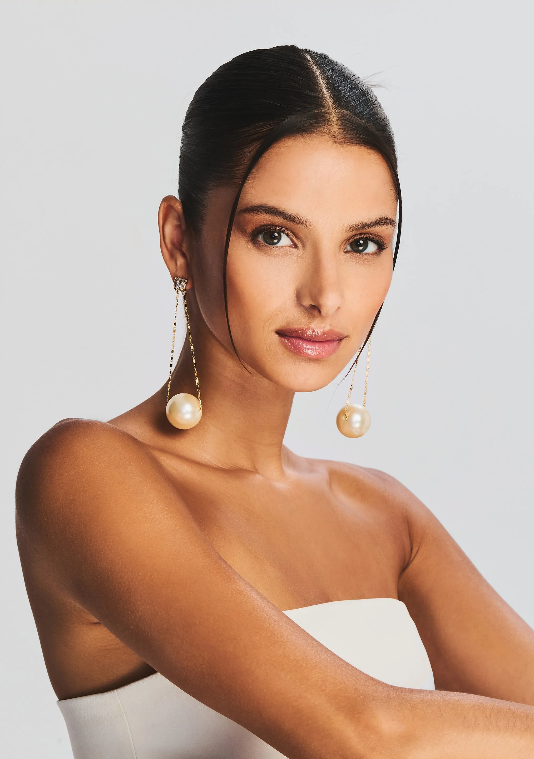 Jules Pearl Earrings