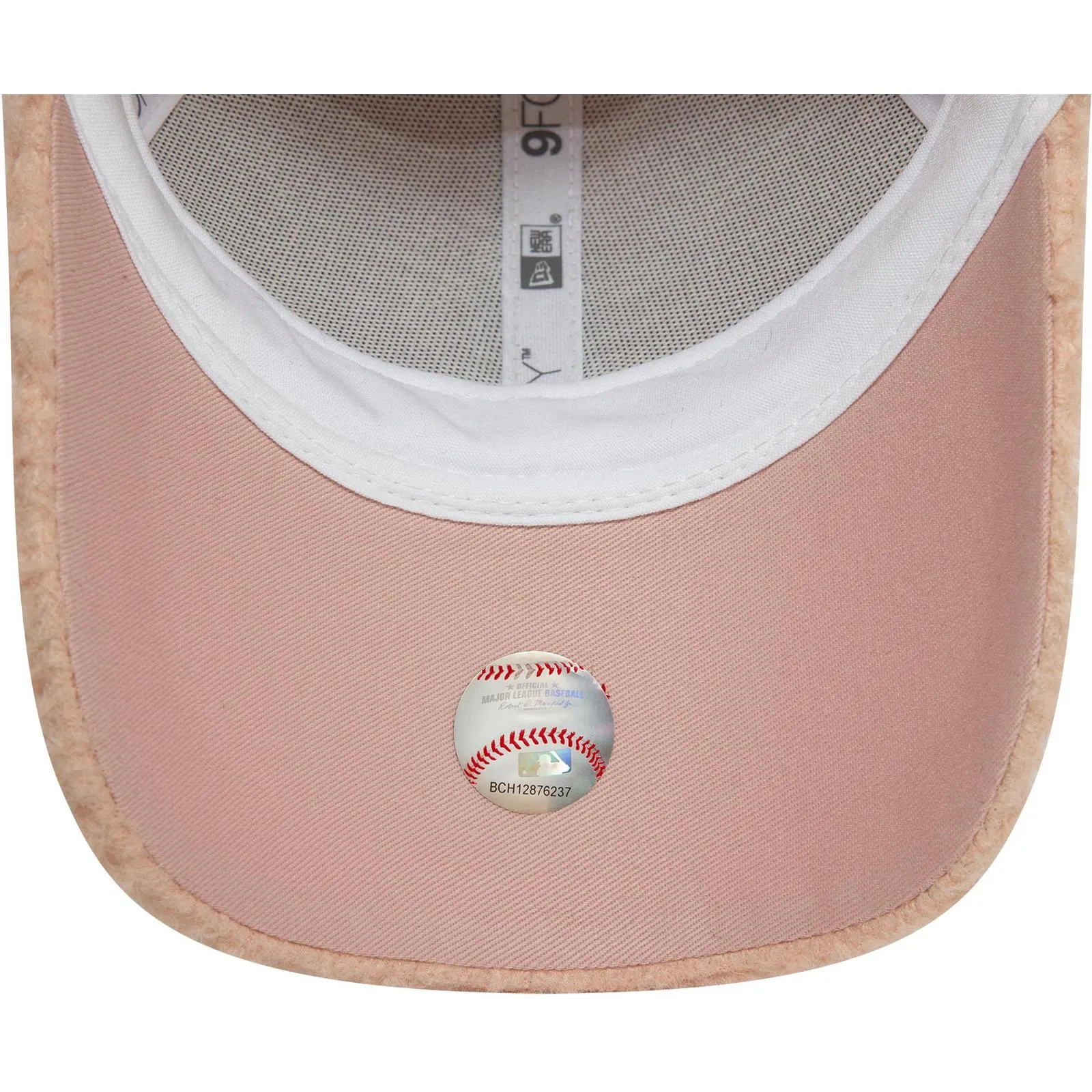 New Era Womens 9FORTY New York Yankees Cap - Pastel Pink