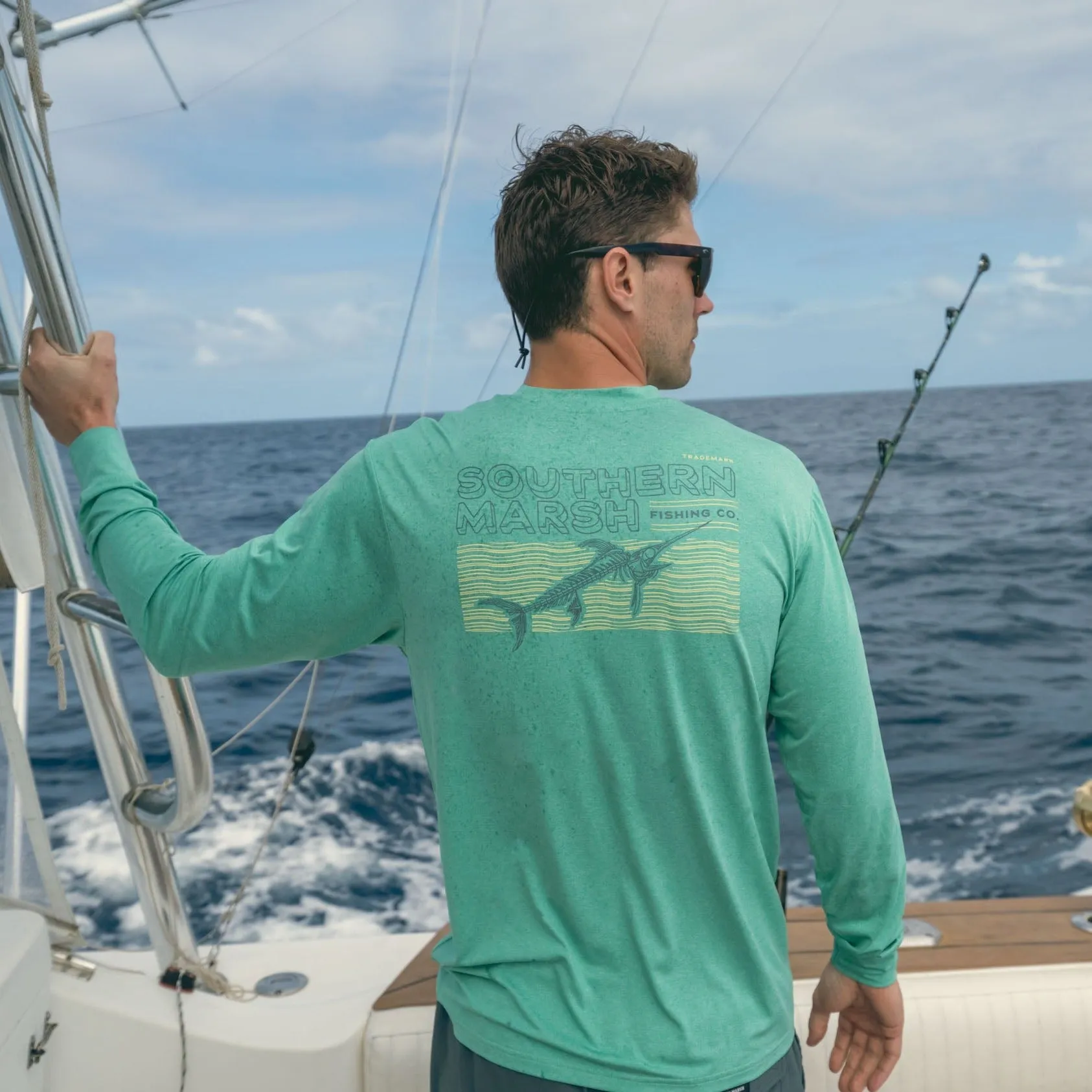 Southern Marsh 21 FieldTec™ Featherlight Tee - Marlin Waves - Long Sleeve