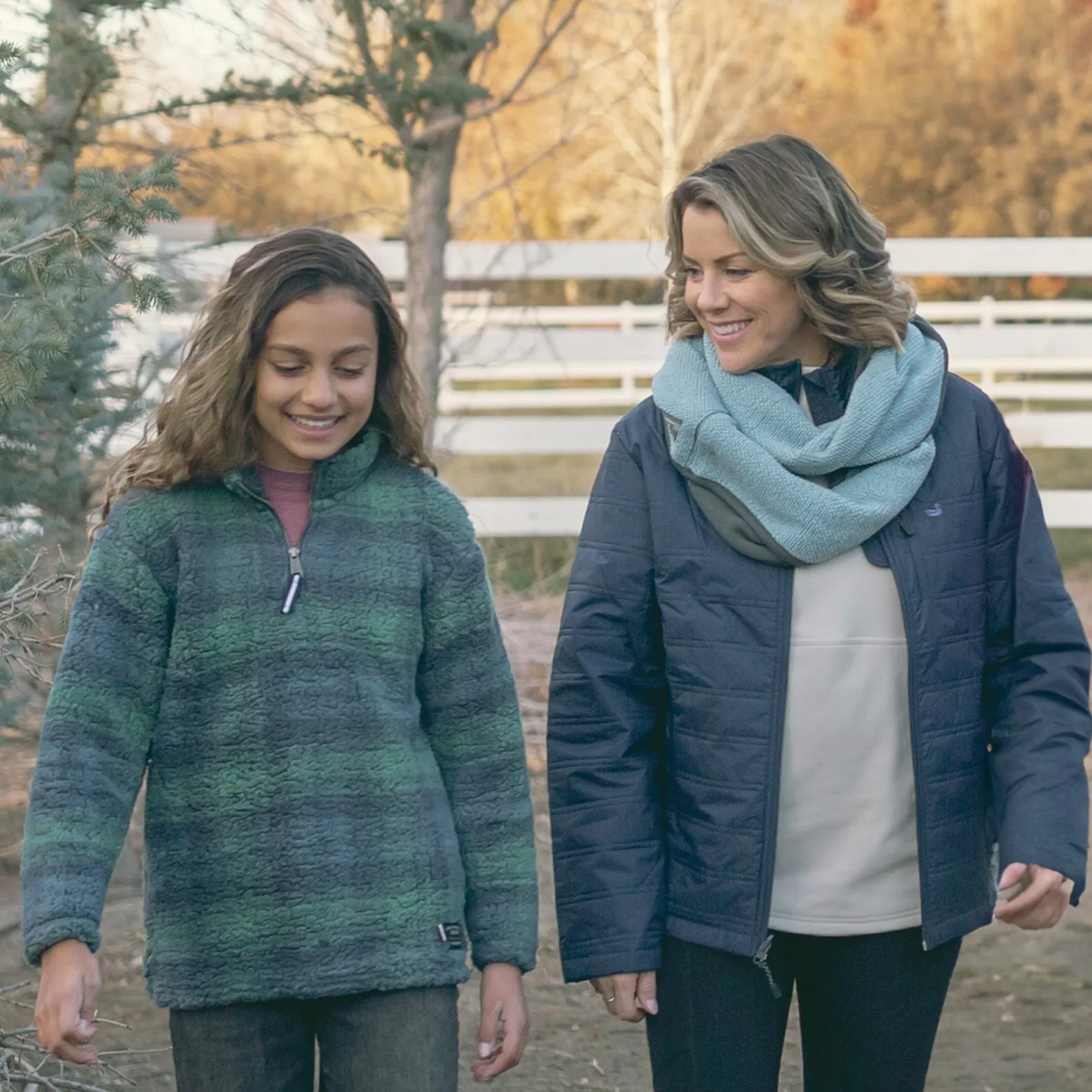 Southern Marsh 21 Youth Andover Plaid Sherpa Pullover