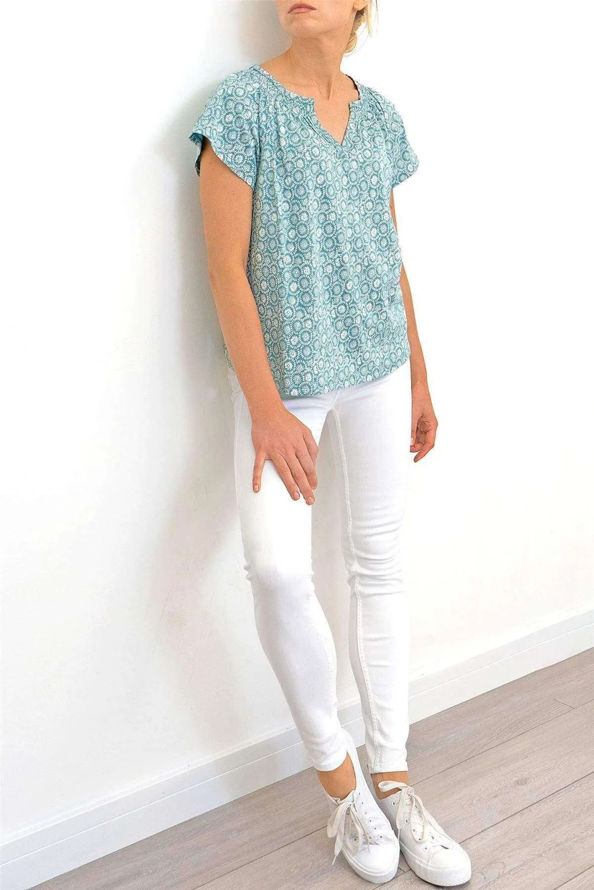 White Stuff Jemima Floral Print Short Sleeve Relaxed Jersey Summer Tops
